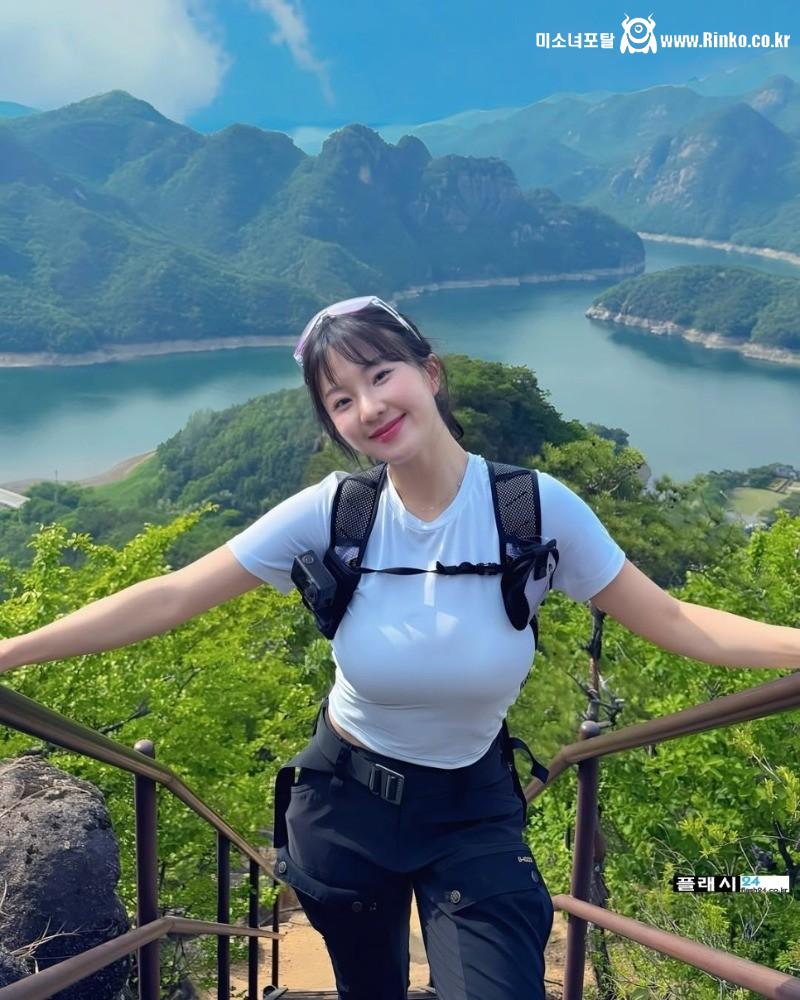 산에서 내려온 유튜버 백만송희