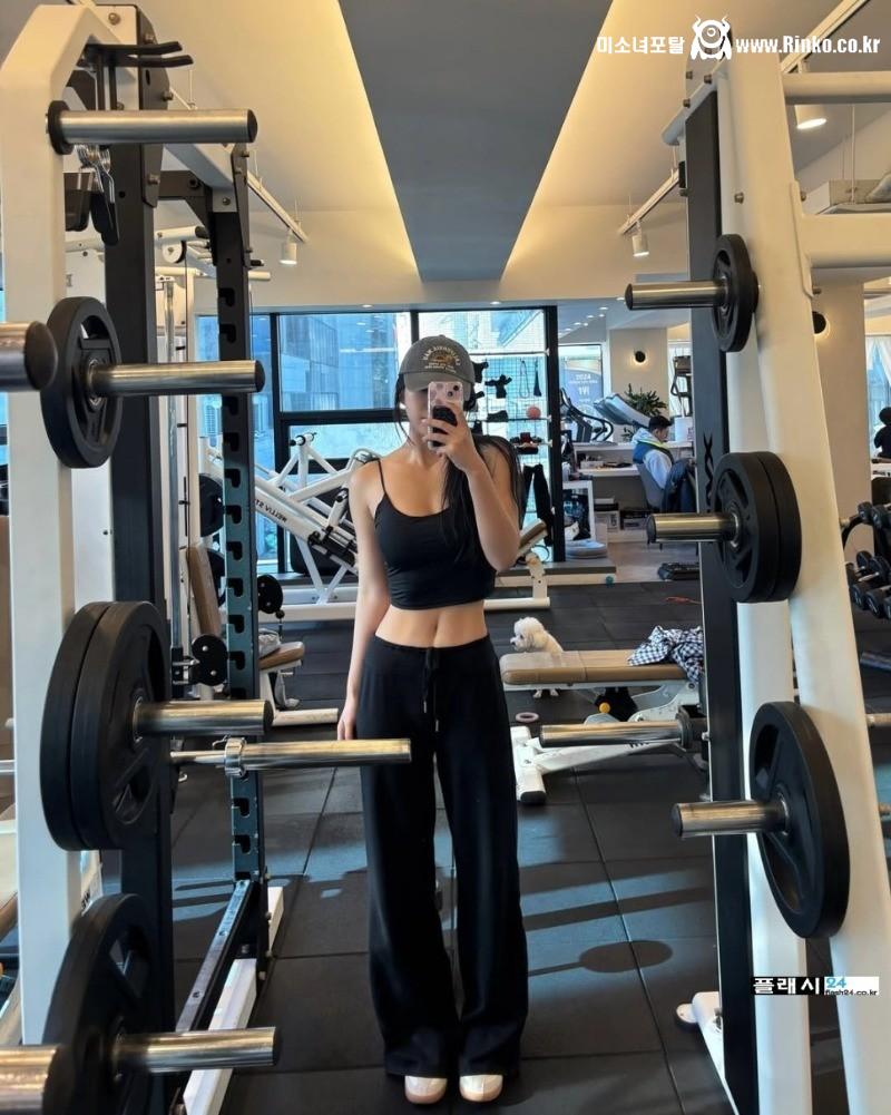 추화정, 과감하고 화끈한 패션