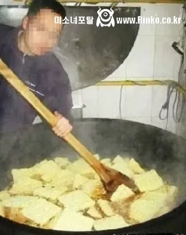 말도 많고 탈도 많던 한 라면회사 이야기