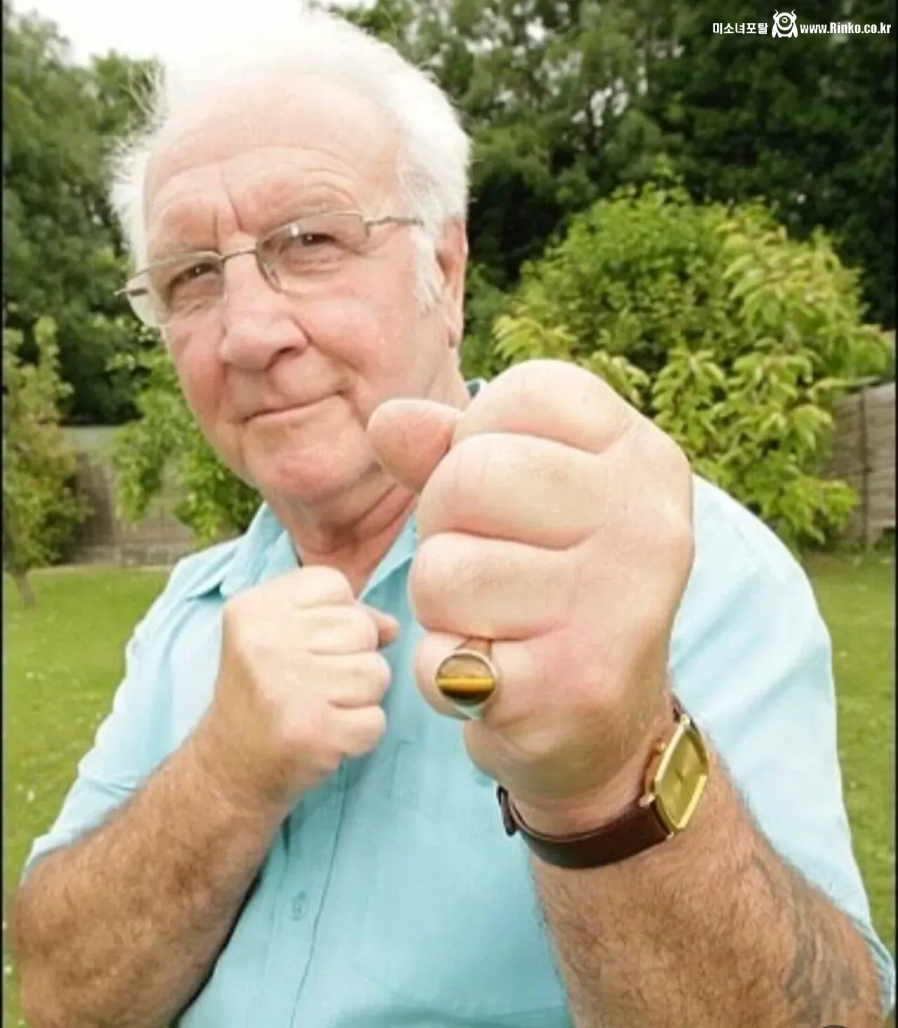 20대 침입자 70대 전직 해병대 복서출신 자택 침입