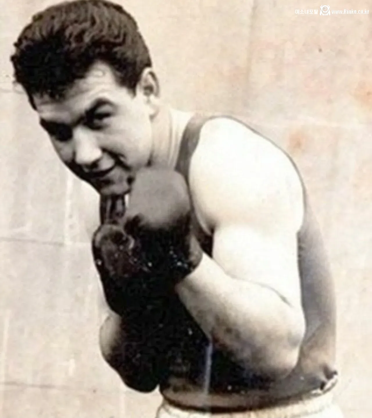 20대 침입자 70대 전직 해병대 복서출신 자택 침입