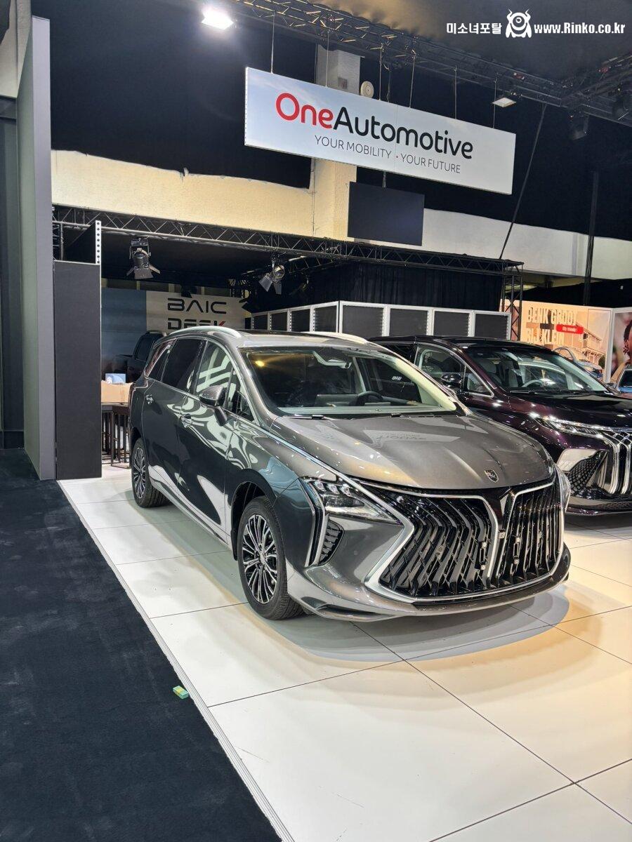 압도적인 존재감의 전면그릴 자동차 메이커