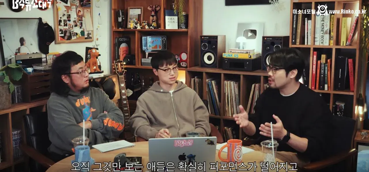 의외로 요즘 웹툰, 웹소설 보는 애들이 공부 잘하는 이유