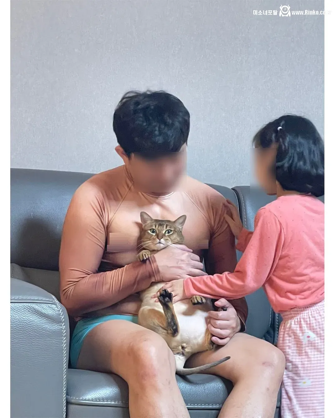 딸과 고양이 그리고 아빠의 4년간 변화