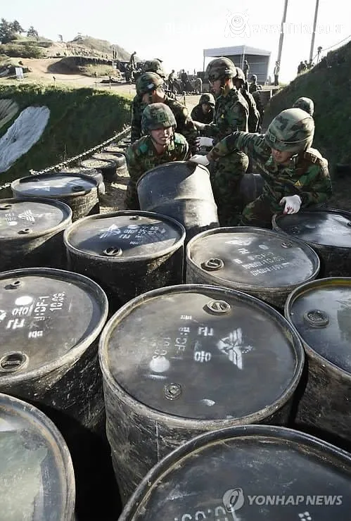 군대에서 보이면 ㅈ되는 물건