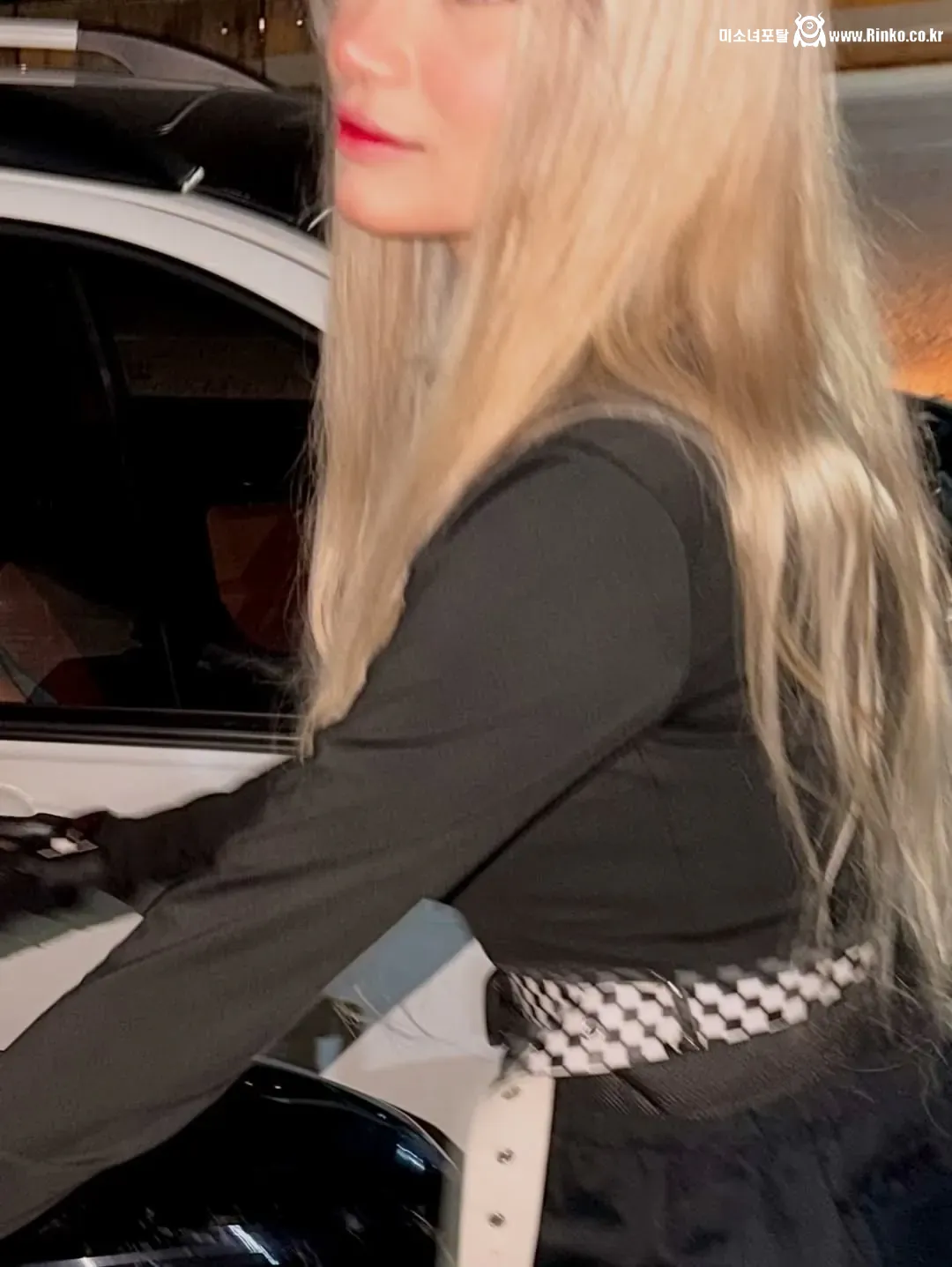 인플루언서 베이비 라이더, 이란 정권군의 총격으로 사망