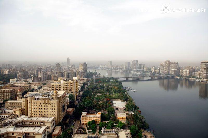 한국 처음 온 사람들이 생각했던 것보다 더 커서 놀라는 것