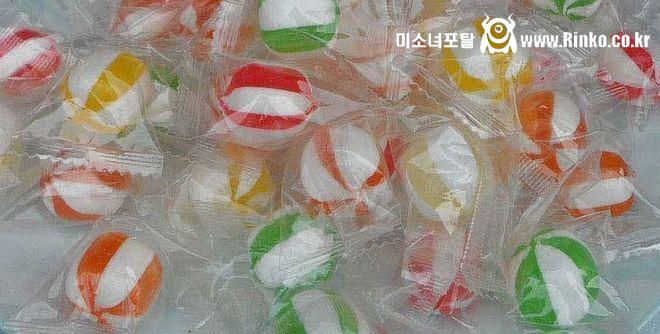 여기 있는 사탕 알고 있으면 ㄹㅇ 아재