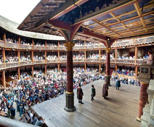 죽었다가 부활한 극장 이야기