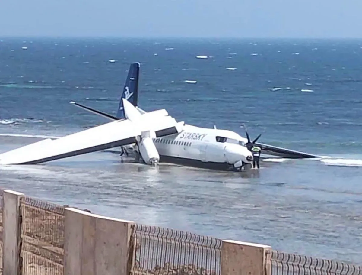 여객기 추락, 탑승객 55명 전원 생존