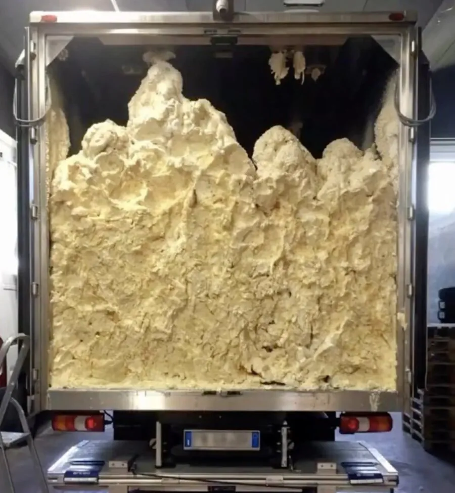 이탈리아 현금 수송 차량 강도가 돈을 훔치는데 실패한 이유