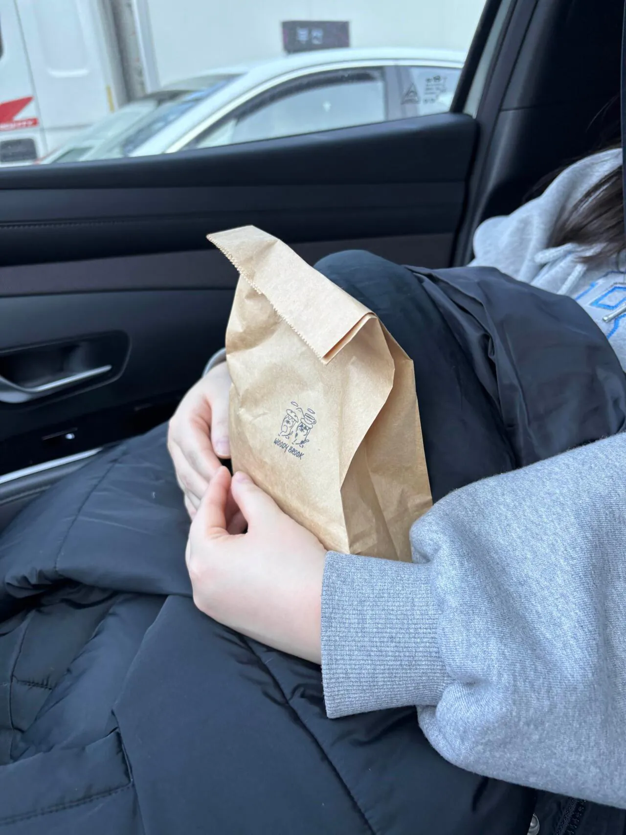 우리 팀에 자활근로하는 20살 여자애 있는데