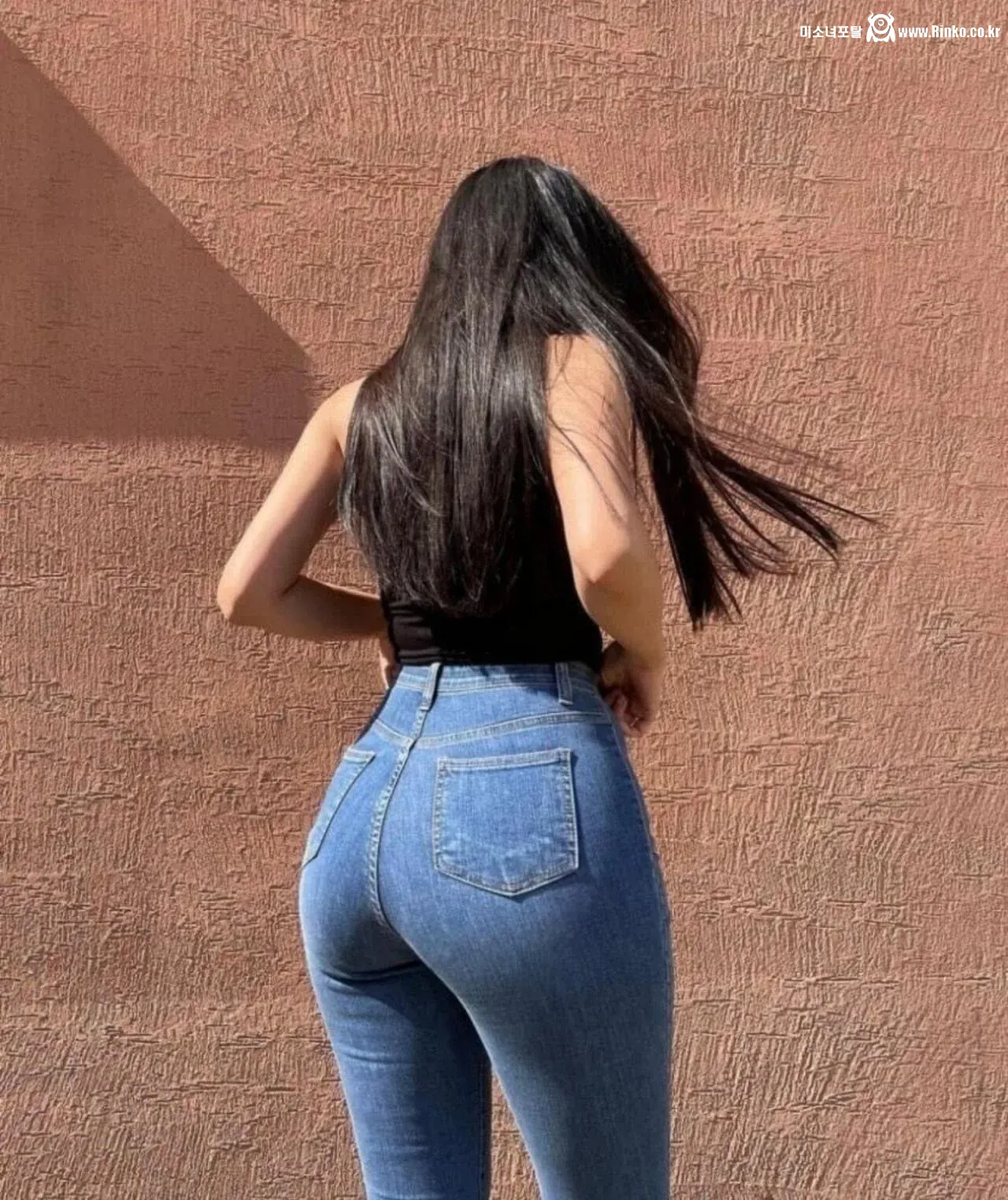 진짜 야한 여자는 이거만 입어도 된다..