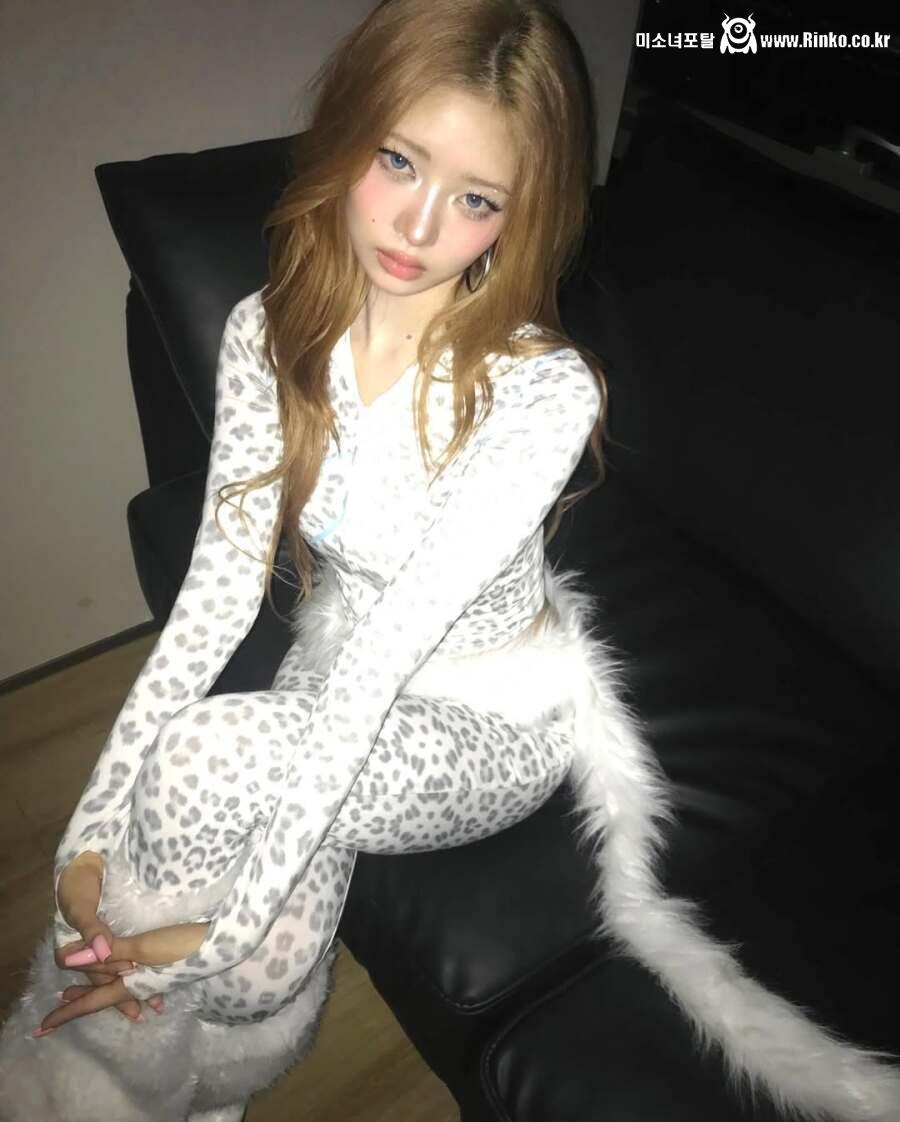 아이브 레이 얜 왜 맨날 표정이 이런거임?