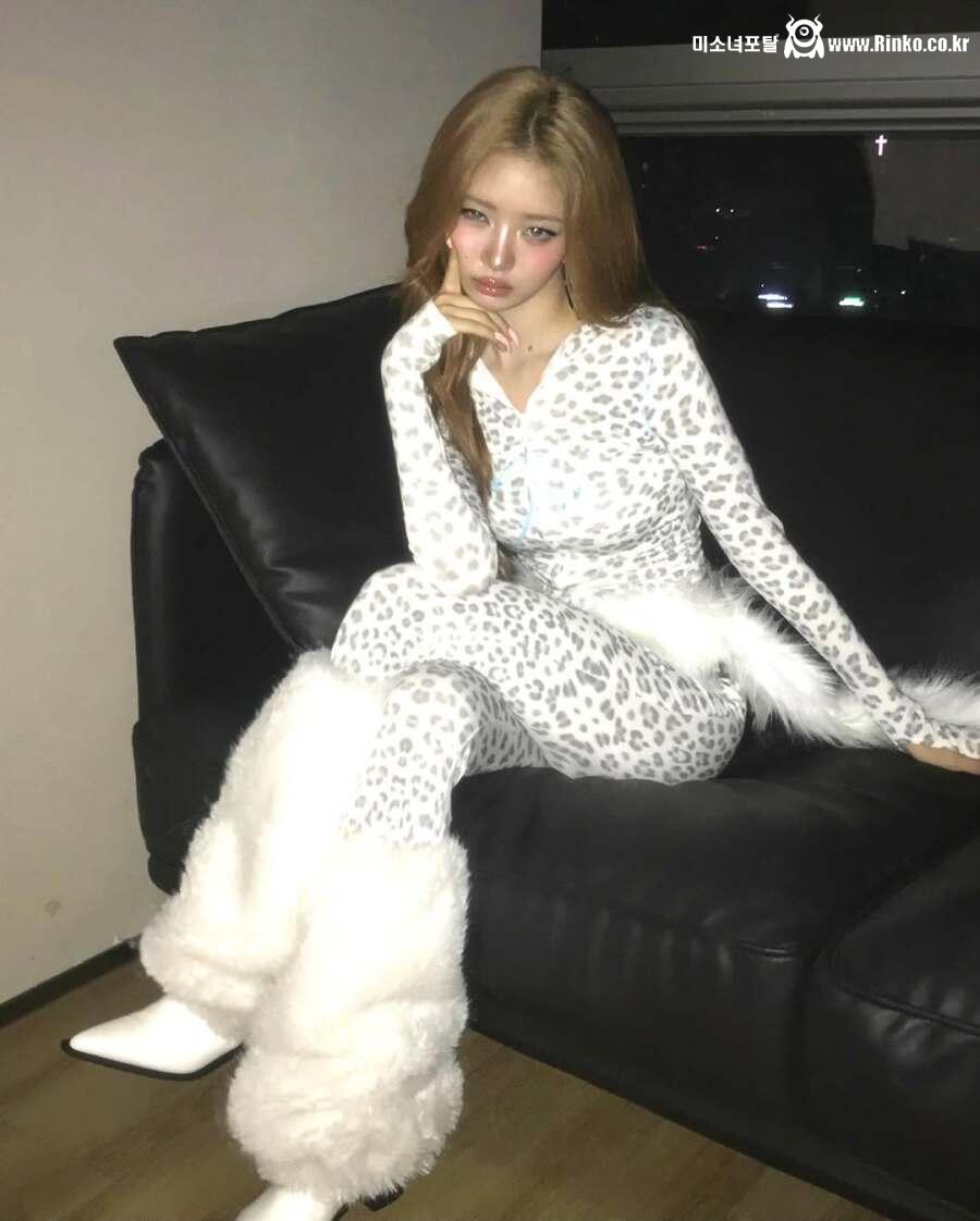 아이브 레이 얜 왜 맨날 표정이 이런거임?