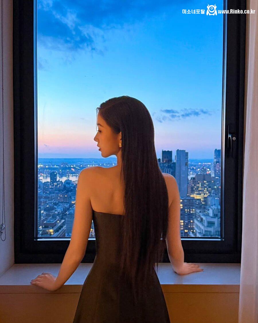 확신의 맏며느리상 여자 아이돌