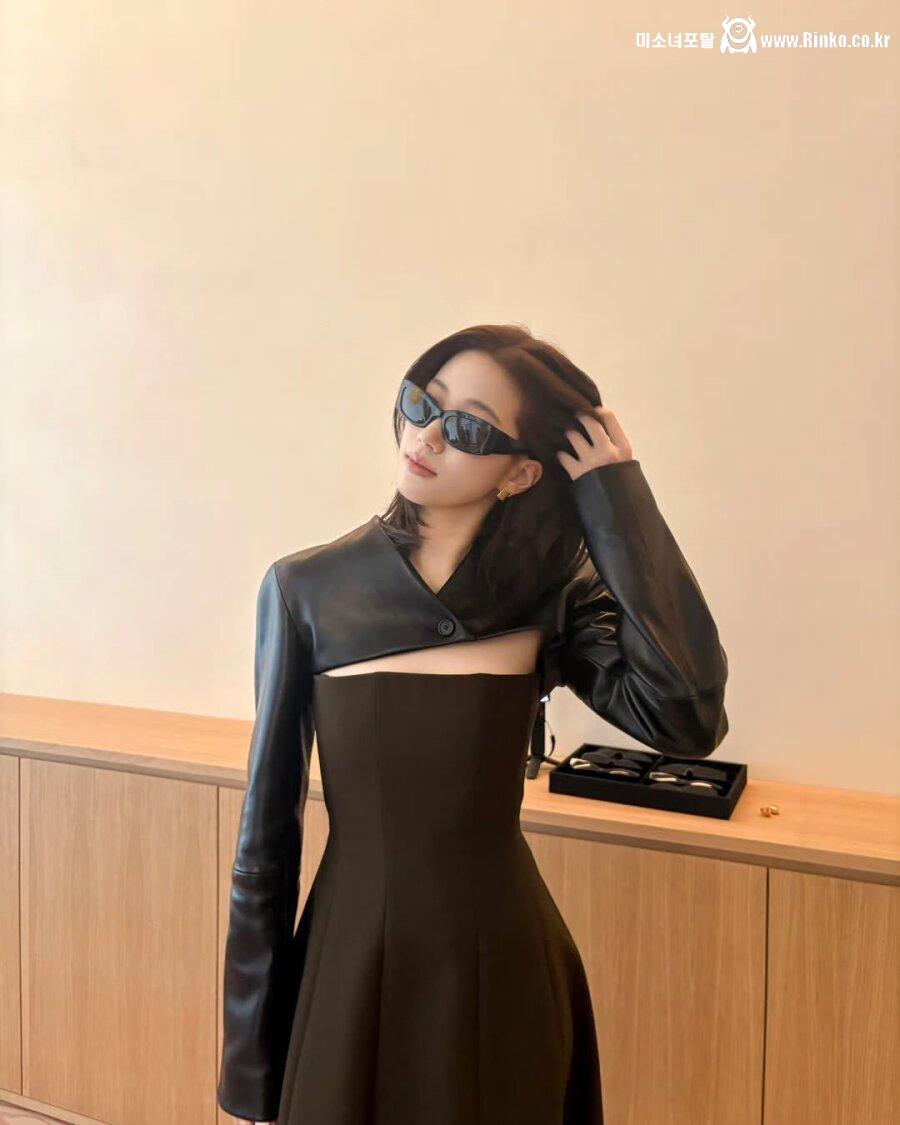 확신의 맏며느리상 여자 아이돌