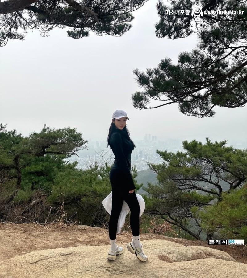 레이싱모델 강하빈 등산룩 레깅스