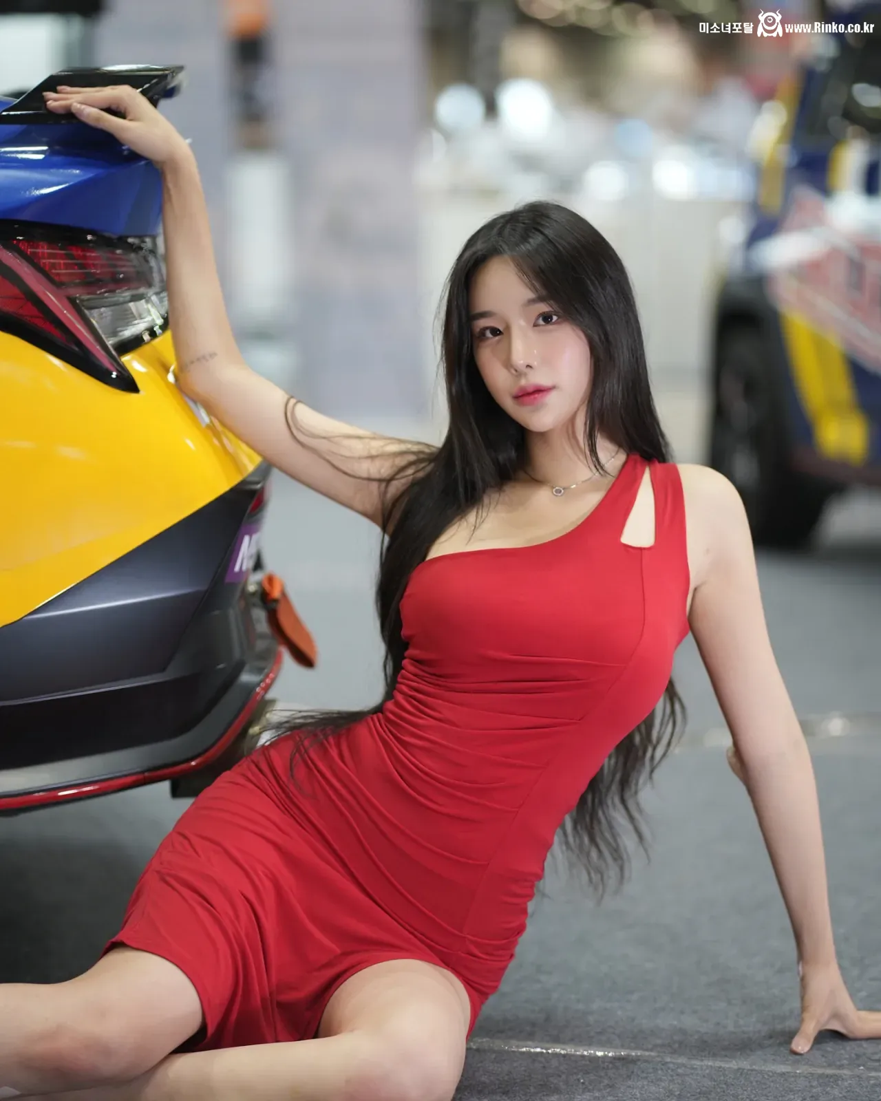 레이싱 모델은 확실히 클라스가 다르구나..