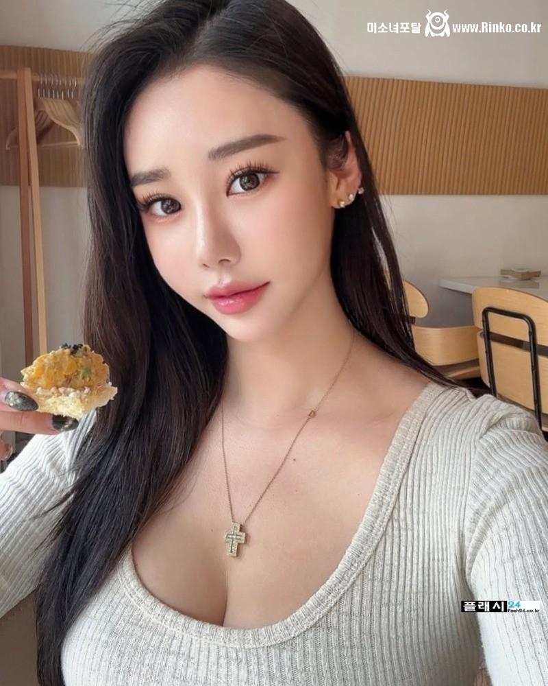 레이싱모델 강하빈 등산룩 레깅스