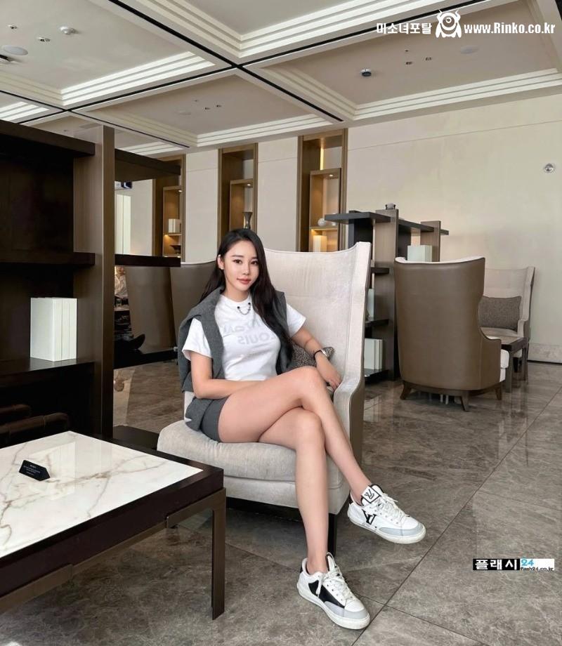 레이싱모델 강하빈 등산룩 레깅스