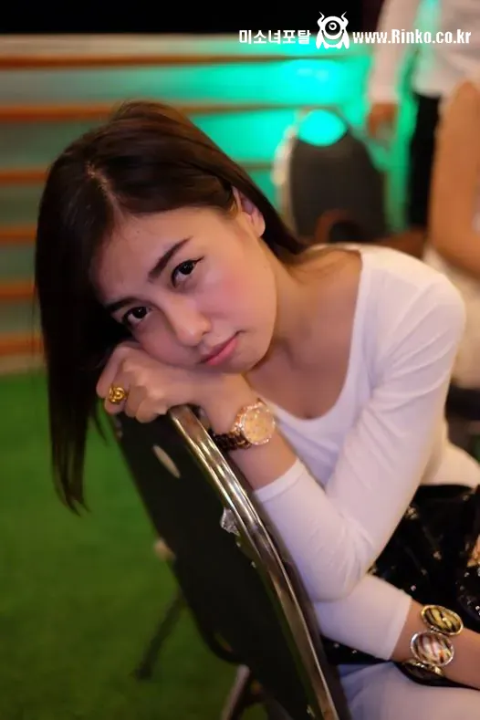 아시아 여자 가슴 크기 순위 8