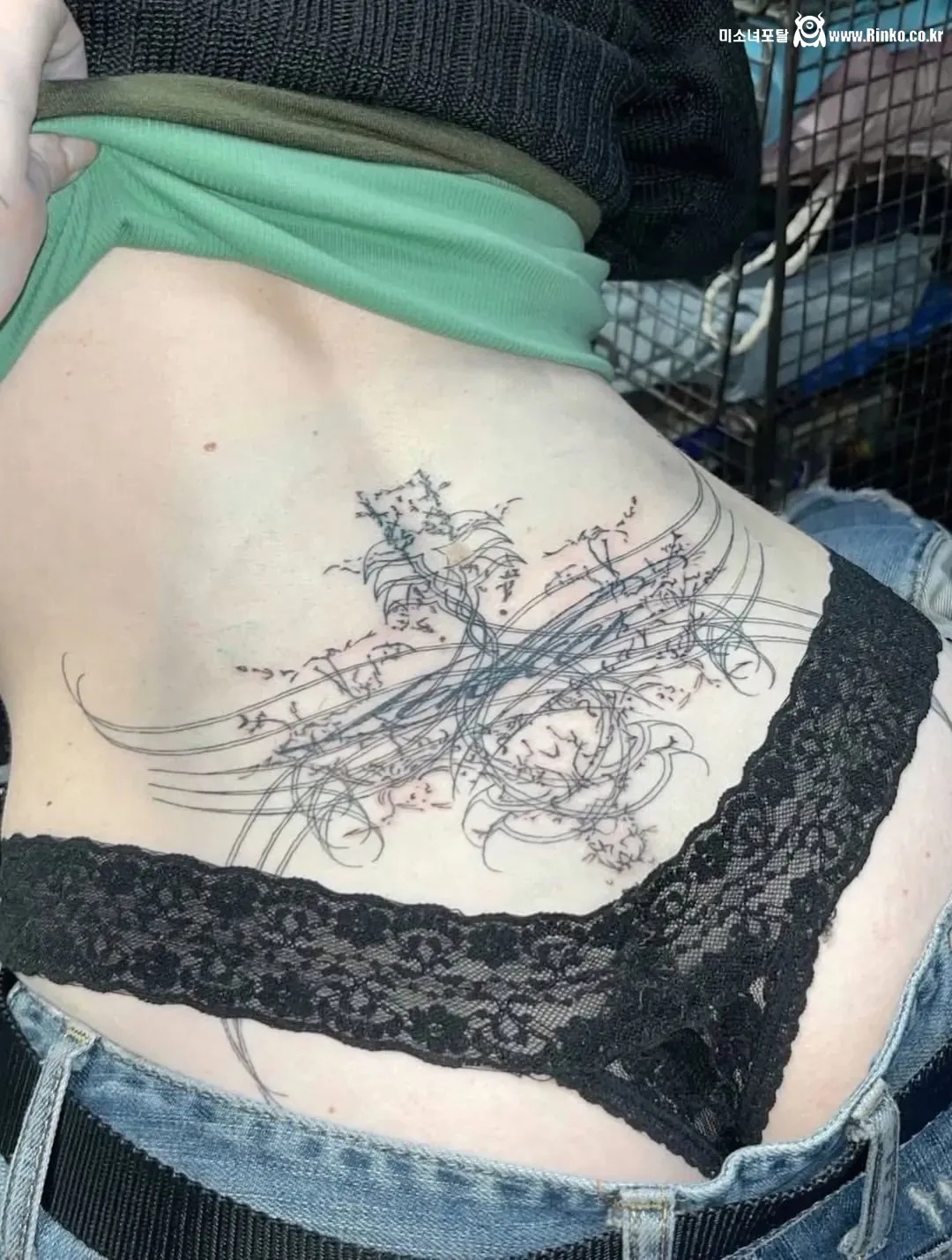 여친이랑 뒤치기 즐기려는데 목격하게 된 것 9