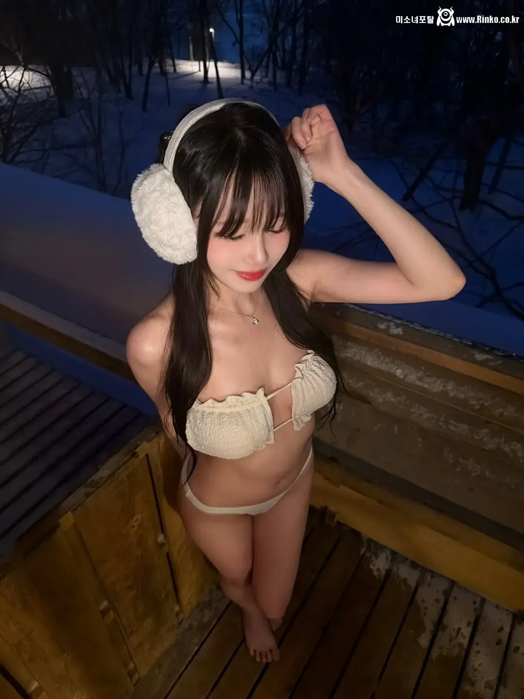 온천 즐기러 간 수련수련 비키니 4