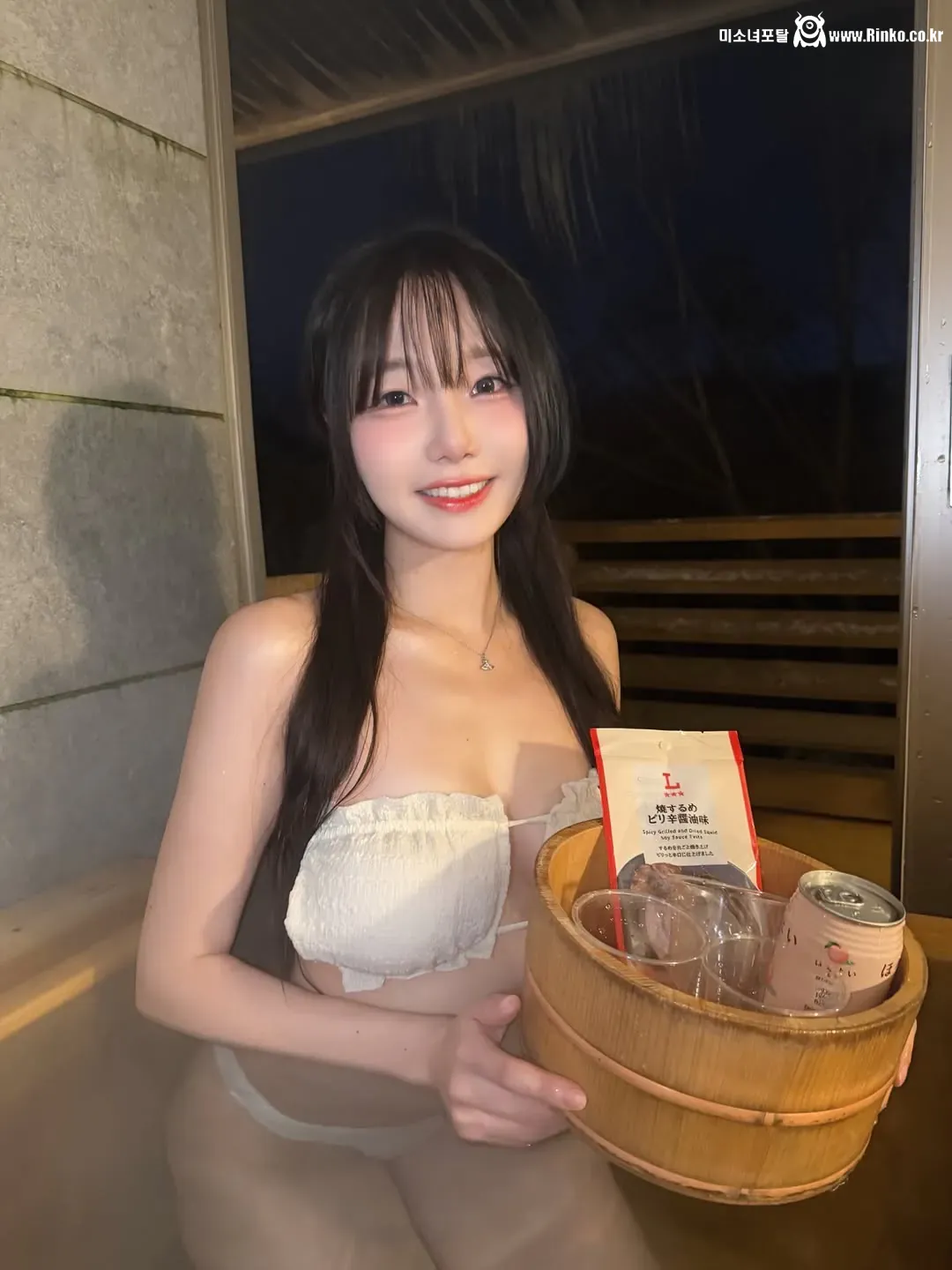 온천 즐기러 간 수련수련 비키니 3