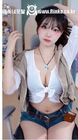 수련수련 가슴 D컵 체감해보기 2