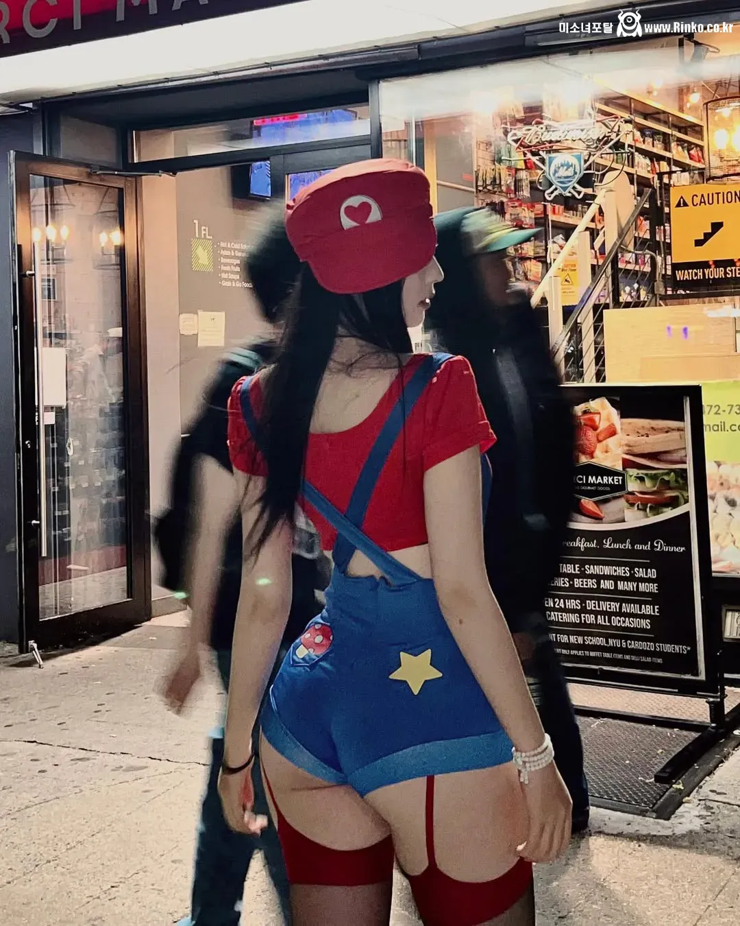 몸매 찐 감탄나오는 누나 등장, 몸매 관리 비결과 스타일 분석 2