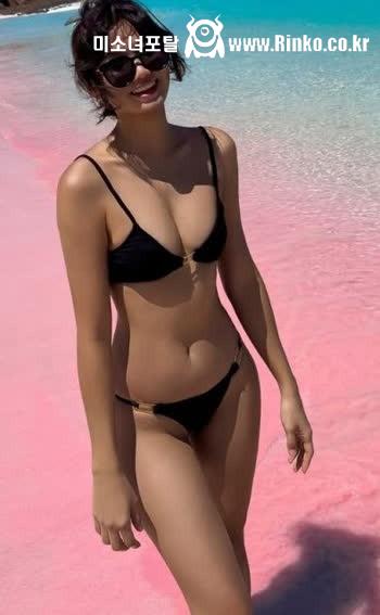 [사장님] 블랙 비키니와 매끈한 왁싱 관리의 중요성 7