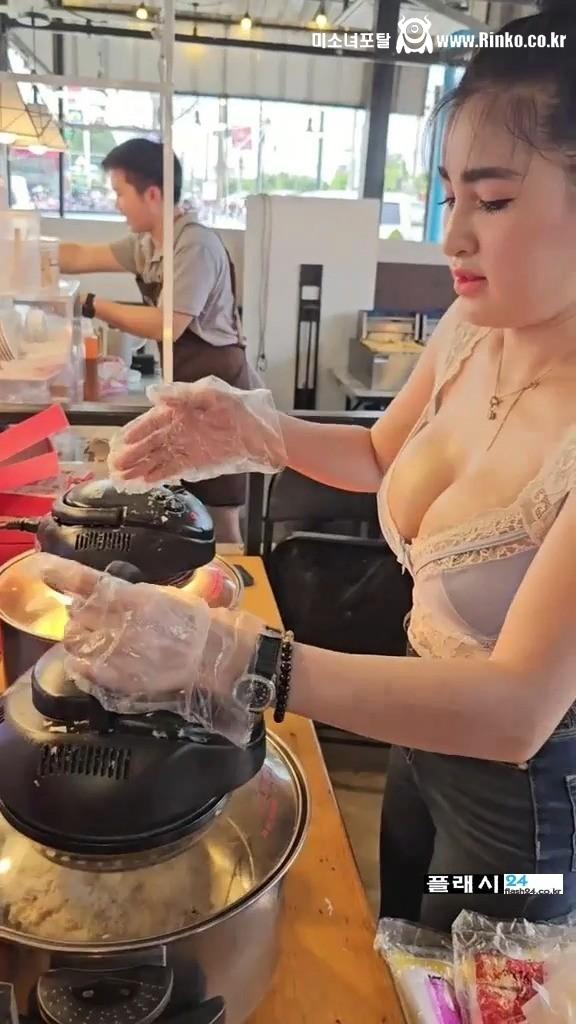 방콕 길거리 음식점의 현대적 영업 방식 변화와 현지 맛집 트렌드 7