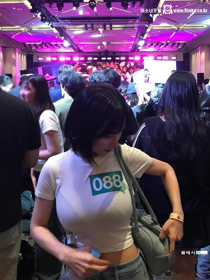 [안아랑] 인플루언서 안아랑의 폭력적 논란과 사회적 영향에 대한 고찰 15