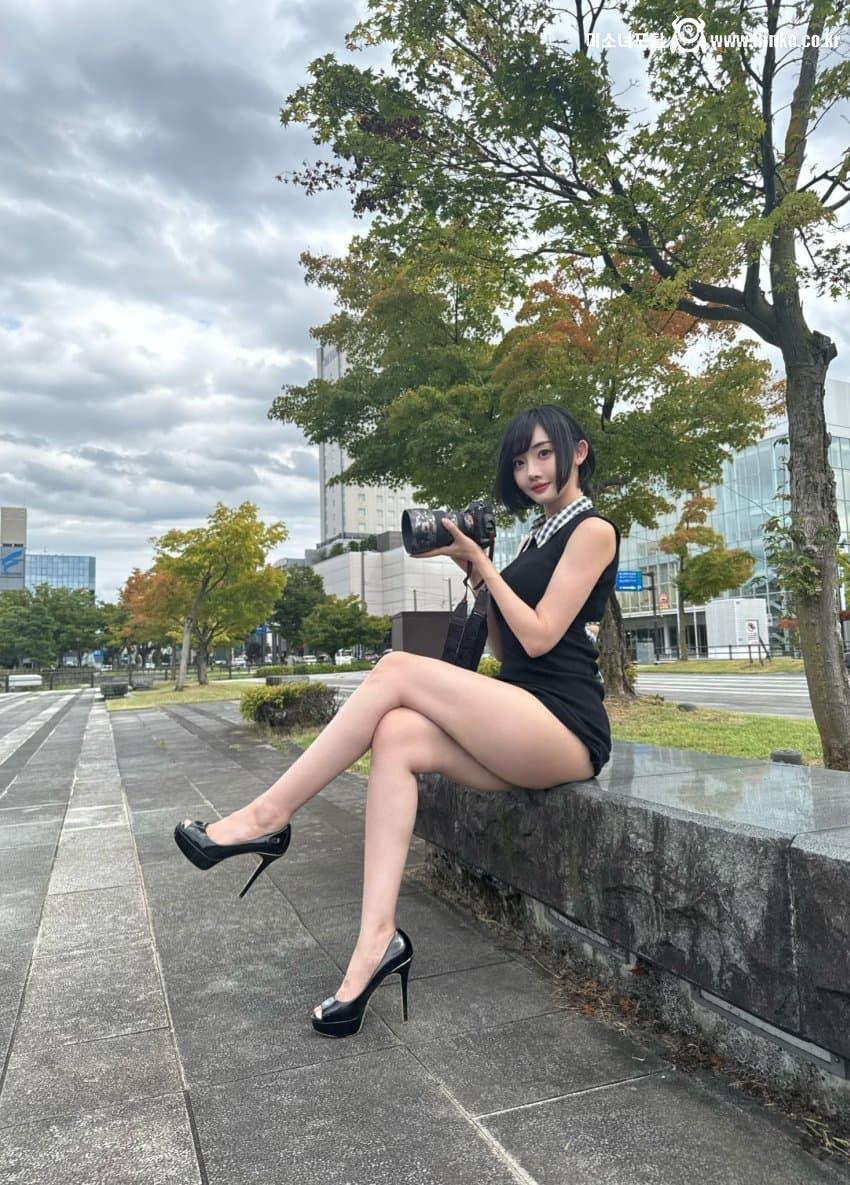 [이벤트 치어리더] 치어리더의 단련된 하체 라인과 퍼포먼스의 매력 4