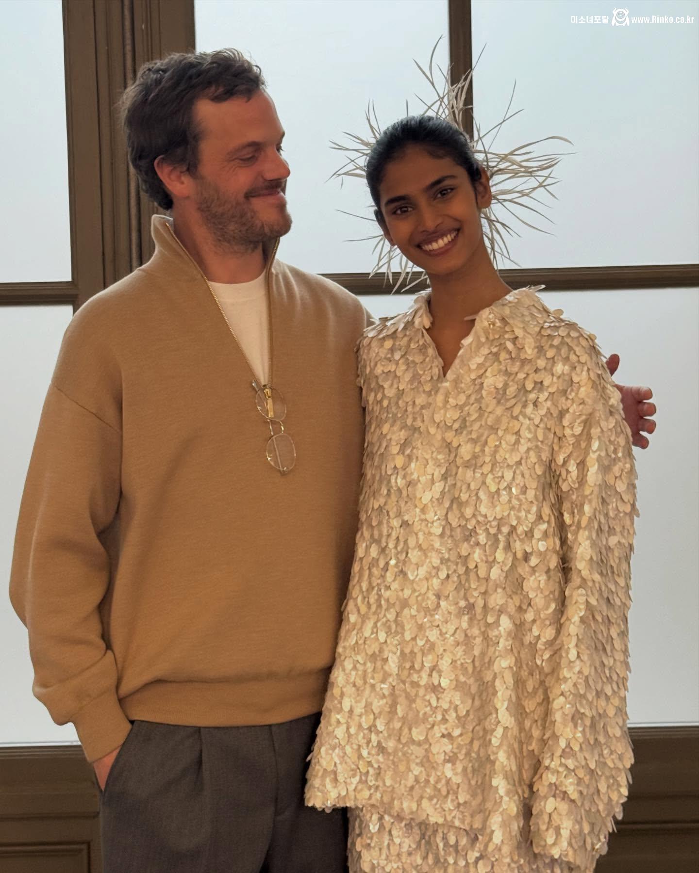 샤넬이 찐으로 보자마자 독점 걸었다는 현 뮤즈 10