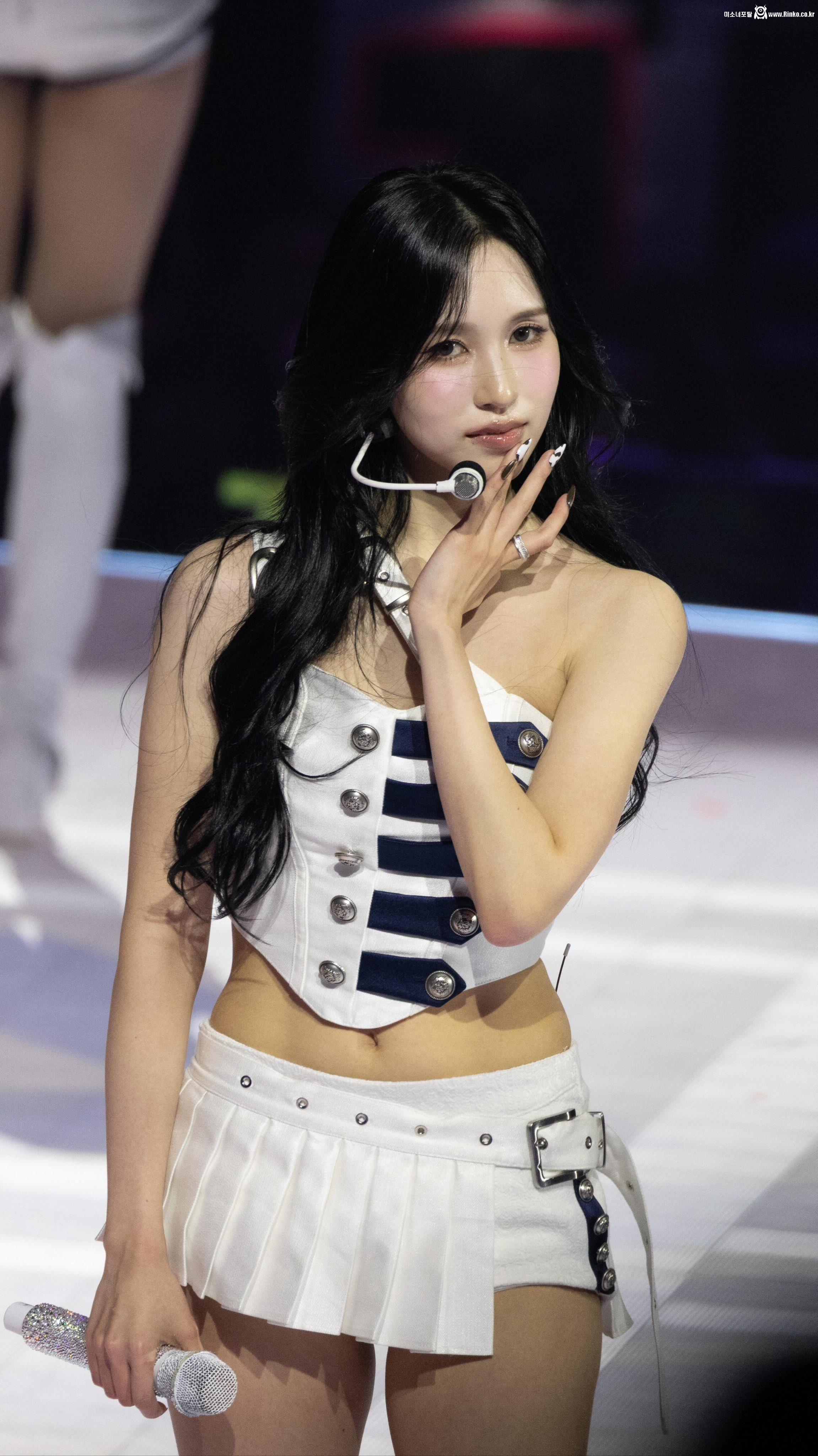 스시녀에 대한 판타지를 완벽하게 충족시켜줌 ㄹㅇ 5