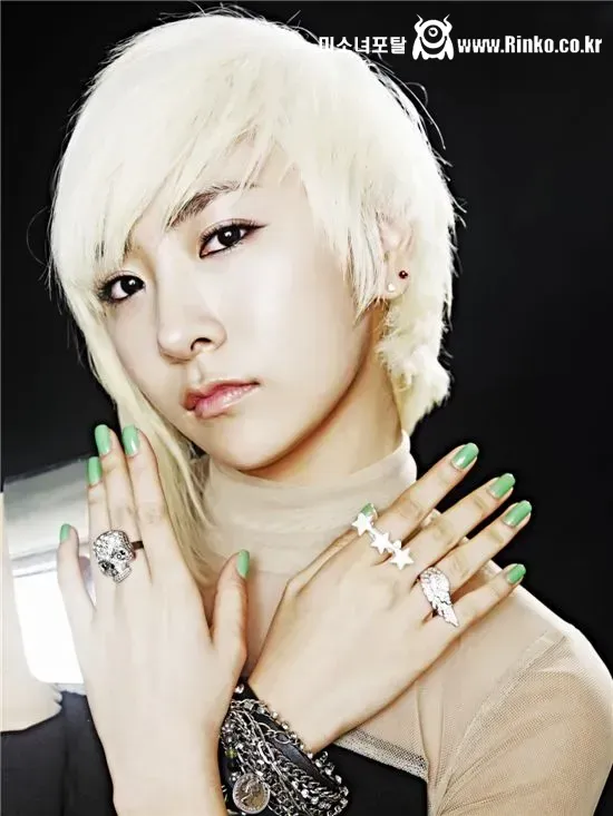 이제는 전국민이 도전을 응원한다는 잡초 여가수 3