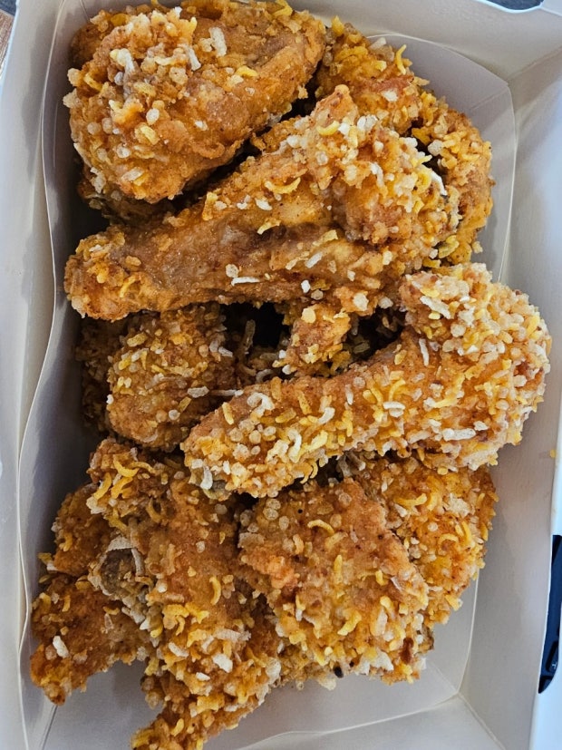 bhc후발메뉴인데 은근 인기 많은