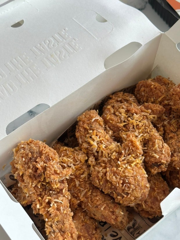 bhc후발메뉴인데 은근 인기 많은