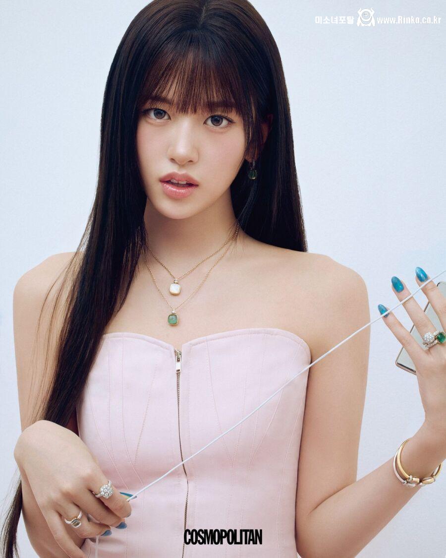 확실히 이렇게 보니깐 안유진이 남상이긴하네 4