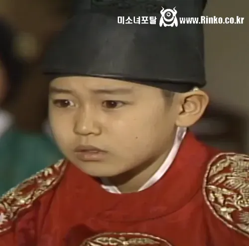 폐위되는 왕족 전문 배우 1