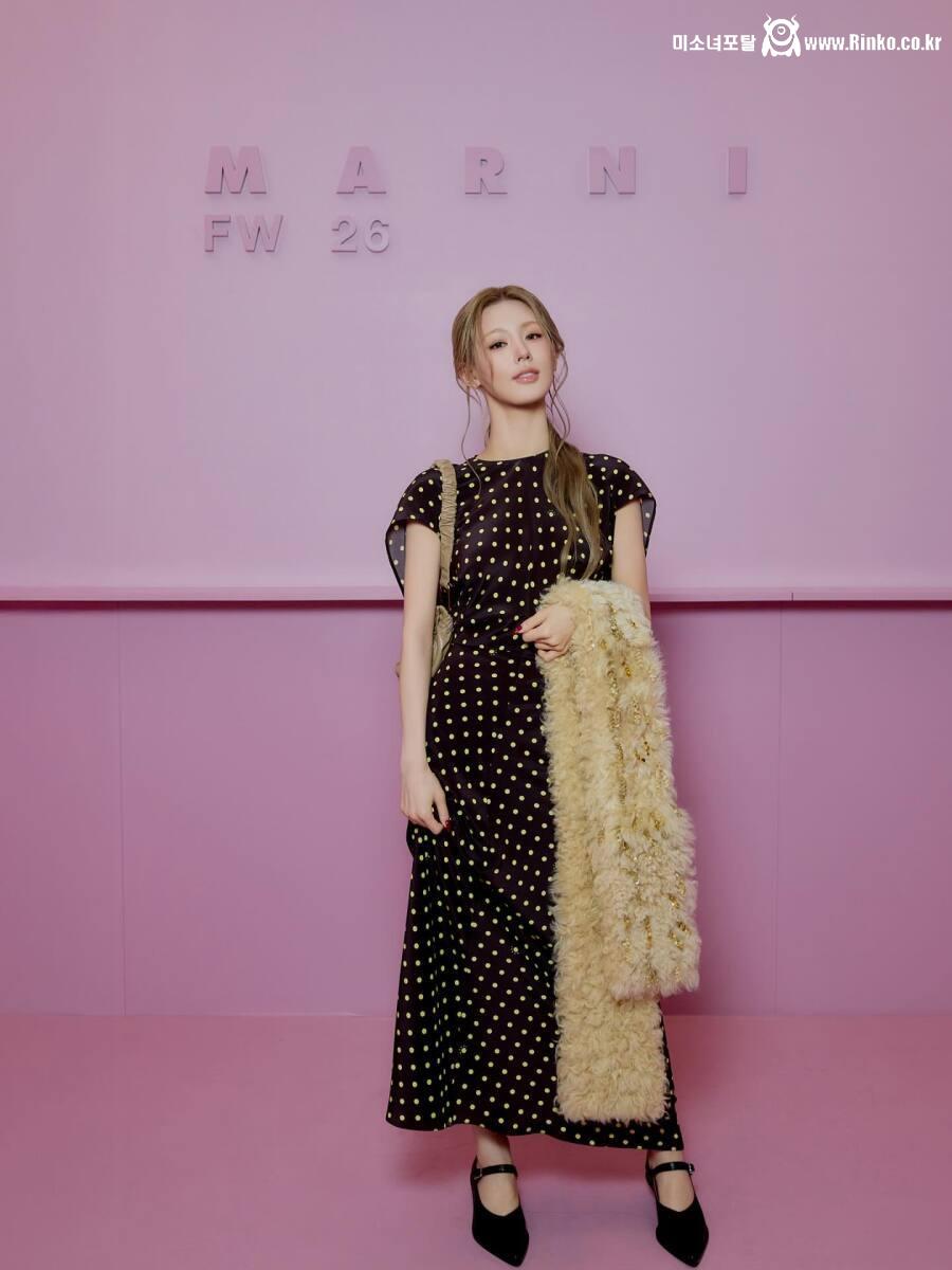 이렇게 보니깐 아이들 미연이 대존예긴 하네 ㄹㅇ 2