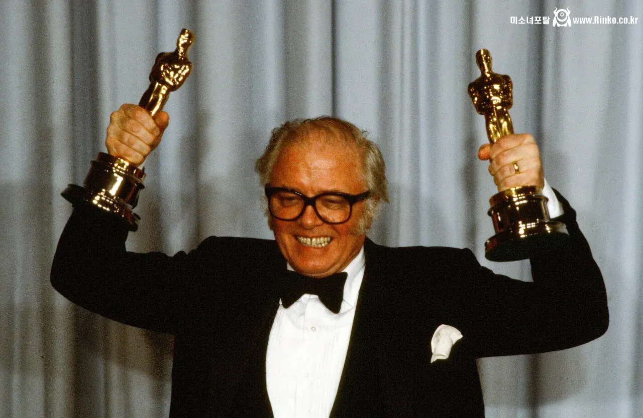 한 장면에 엑스트라 30만이 동원된 영화 2