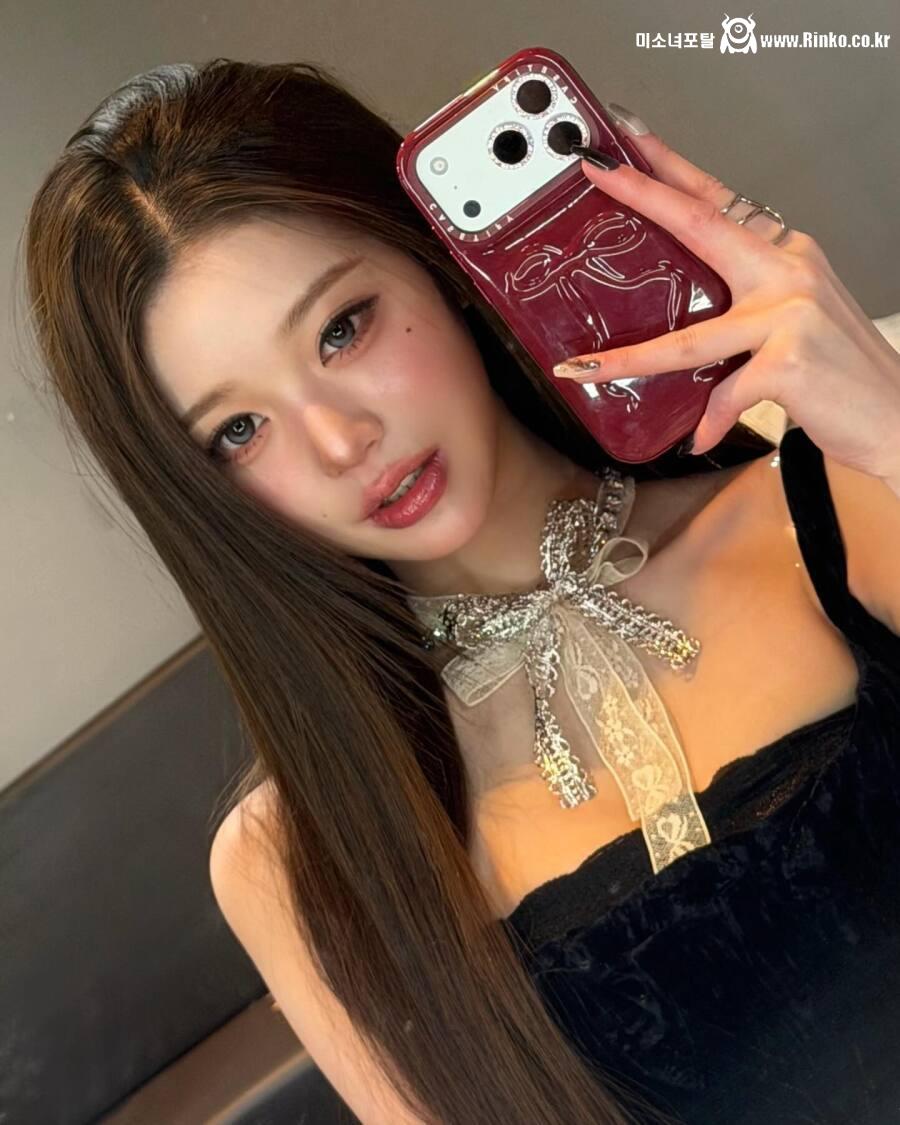 오늘도 미친 미모를 보여주는 여자아이돌 11