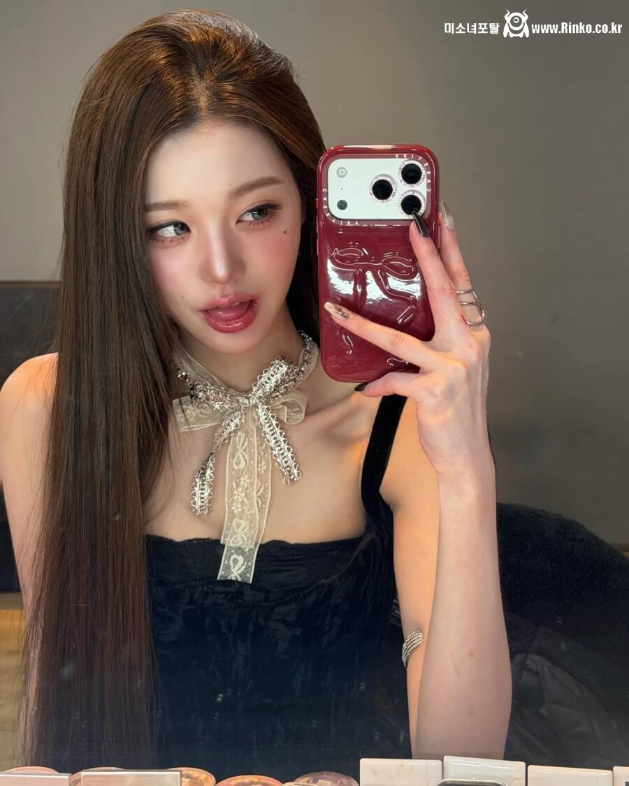 오늘도 미친 미모를 보여주는 여자아이돌 12