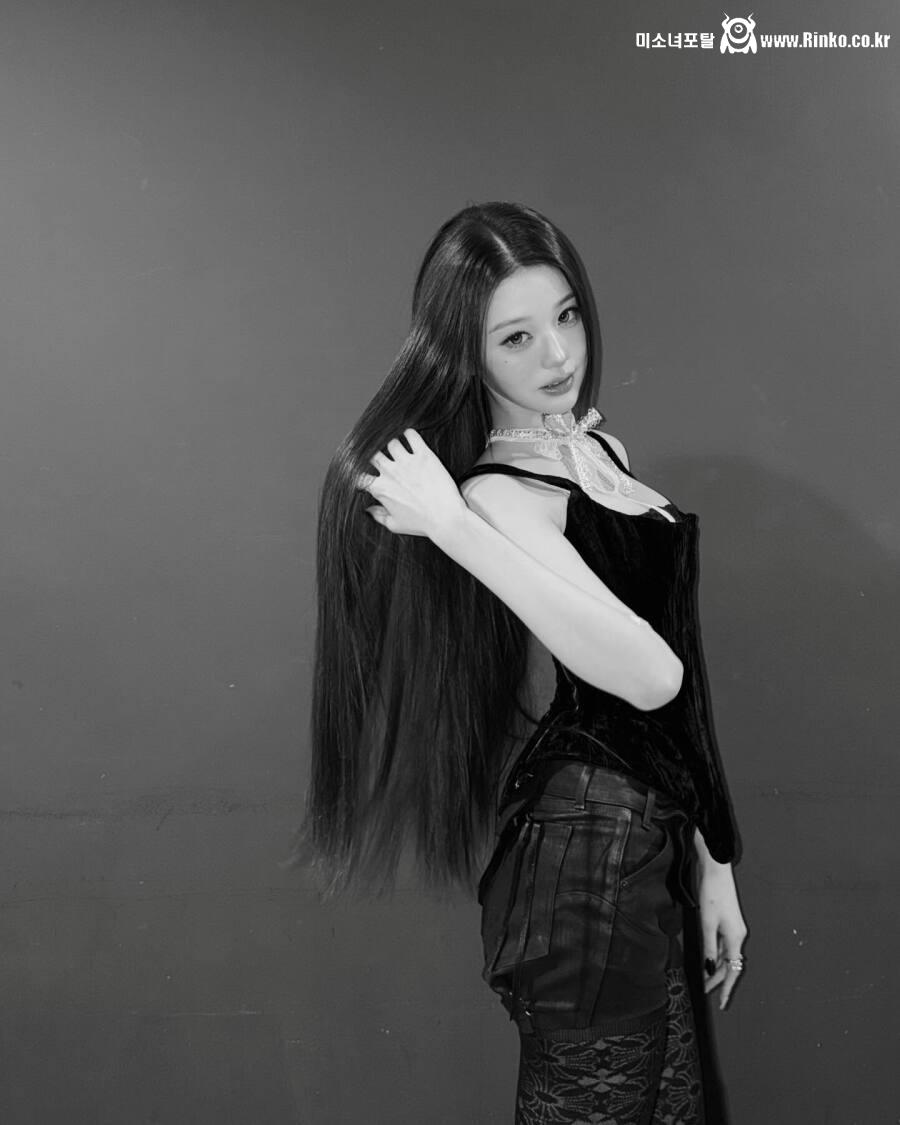 오늘도 미친 미모를 보여주는 여자아이돌 18