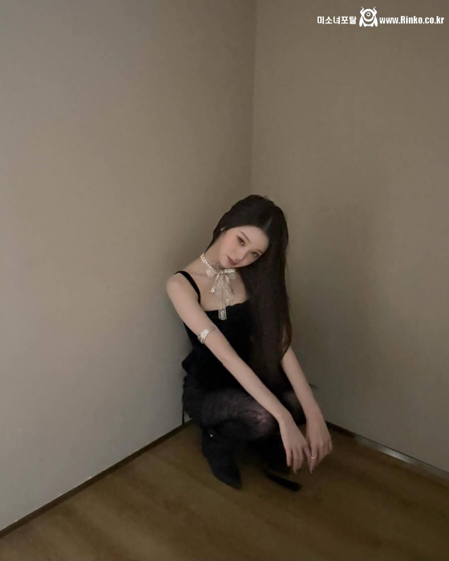 오늘도 미친 미모를 보여주는 여자아이돌 16