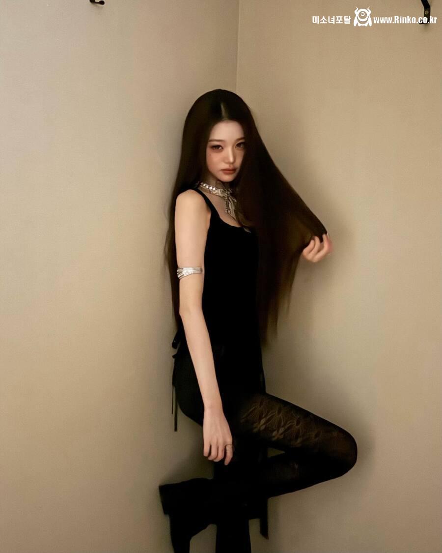 오늘도 미친 미모를 보여주는 여자아이돌 8