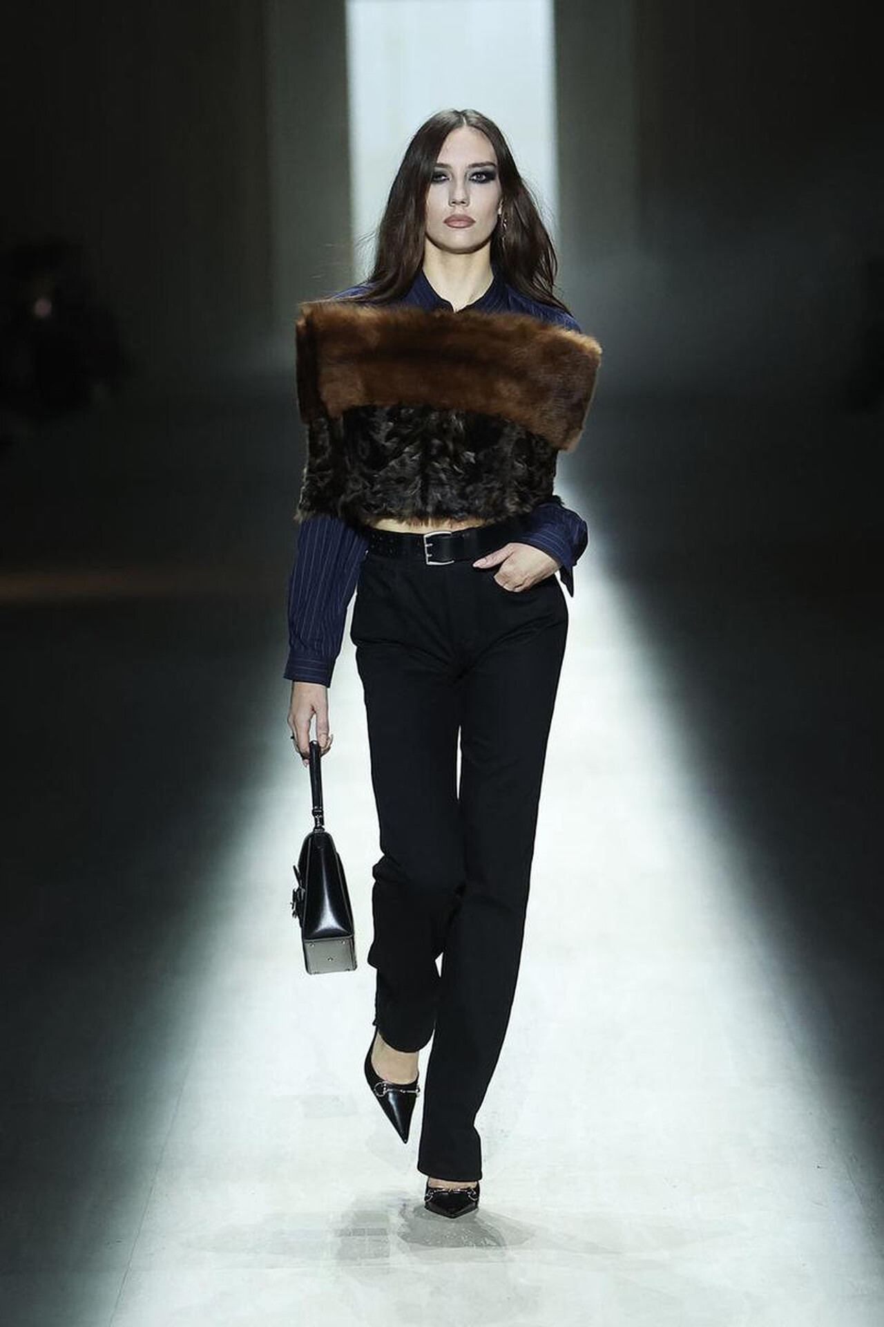 디자이너 바뀌고 처음 공개된 구찌 여성복 신상